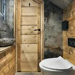 Πανσιόν - District In - Ridgestone 3*