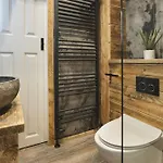 - District In - Ridgestone Гостевой дом