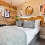 - District In - Ridgestone Гостевой дом Уиндермир