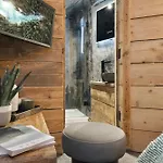 - District In - Ridgestone