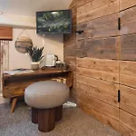 - District In - Ridgestone