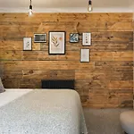 Гостевой дом - District In - Ridgestone