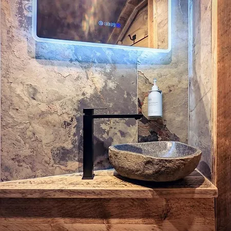 - District In - Ridgestone *