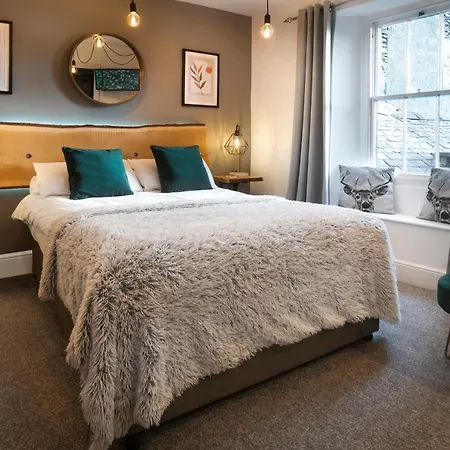 Πανσιόν - District In - Ridgestone Windermere