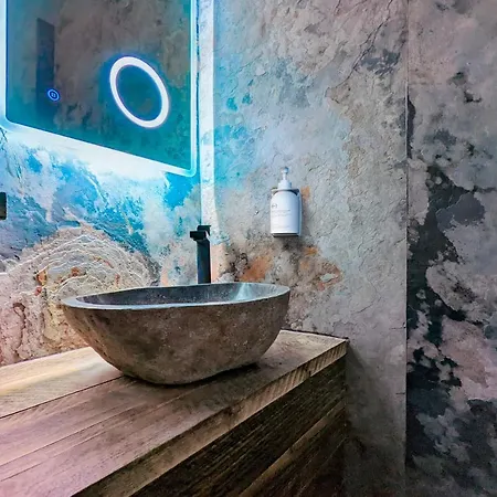 - District In - Ridgestone