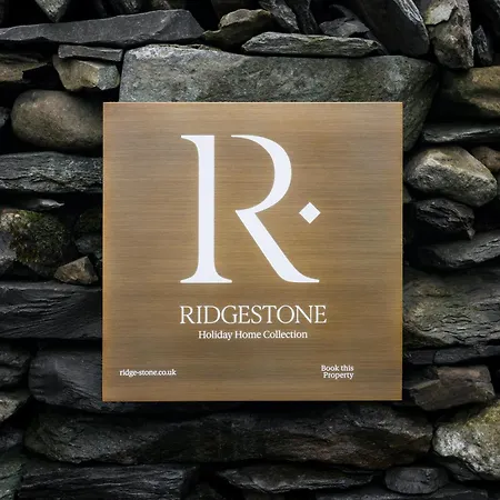 - District In - Ridgestone Pensionat 3*