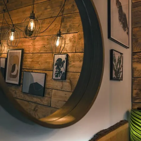 - District In - Ridgestone 3* Windermere