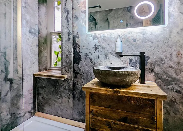 - District In - Ridgestone *