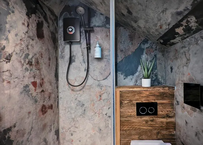 - District In - Ridgestone *