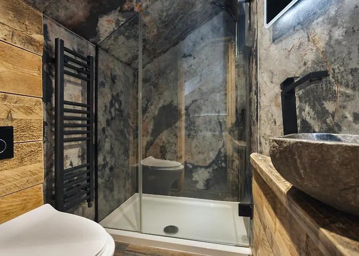 - District In - Ridgestone Casa de hóspedes 3*