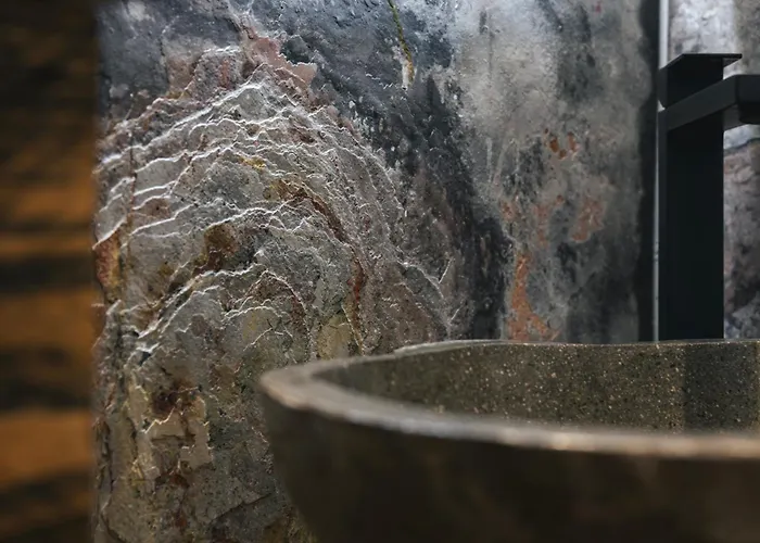 - District In - Ridgestone