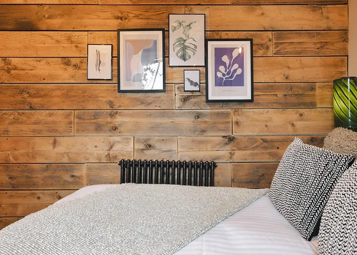 - District In - Ridgestone Windermere