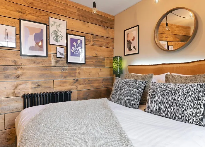 - District In - Ridgestone Windermere