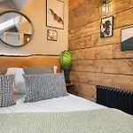- District In - Ridgestone Penzion