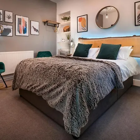 - District In - Ridgestone * Windermere