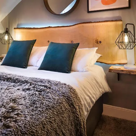 - District In - Ridgestone