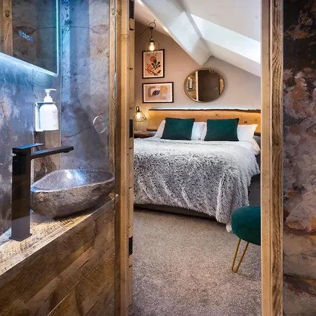 - District In - Ridgestone *